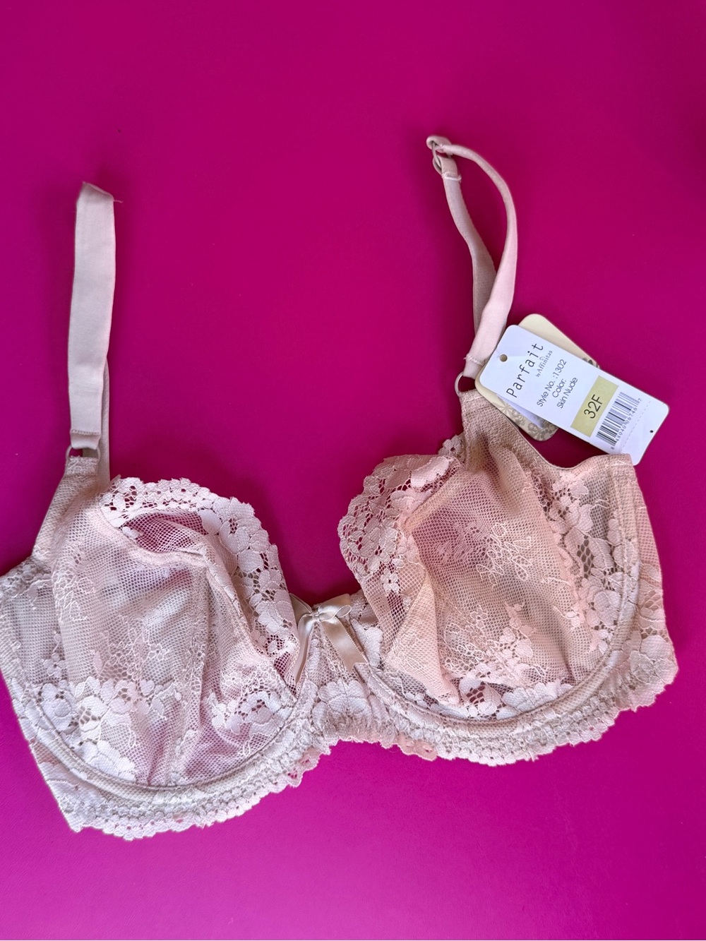 Parfait by Affinitas Nina Underwire Bra NWT Nude Size 32F Embroidered Lace #1302